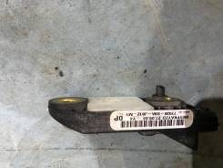 Датчик airbag. Honda CR-V, RD6, RD7 Двигатели: K20A4, K20A5, K24A, K24A1
