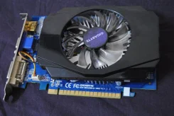 GeForce GT 440 ����