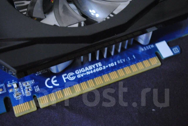 GeForce GT 440 ����