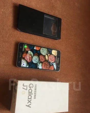Samsung Galaxy J7. �/� ����