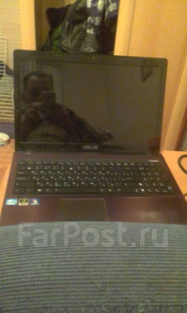 Asus K53S. 15", 2,4����, ��� 6 ��, ���� 500���, WiFi: 1, Bluetooth: 1, ����������� �� 1��. ����