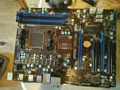 Socket AM3+ ����