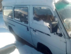 Nissan Homy. TD23 ����