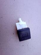 Ручка открывания капота. Toyota: Allion, Allex, ist, Vios, Corolla, Probox, Innova, Yaris Verso, Hilux, Echo Verso, Vanguard, Caldina, FJ Cruiser, For...