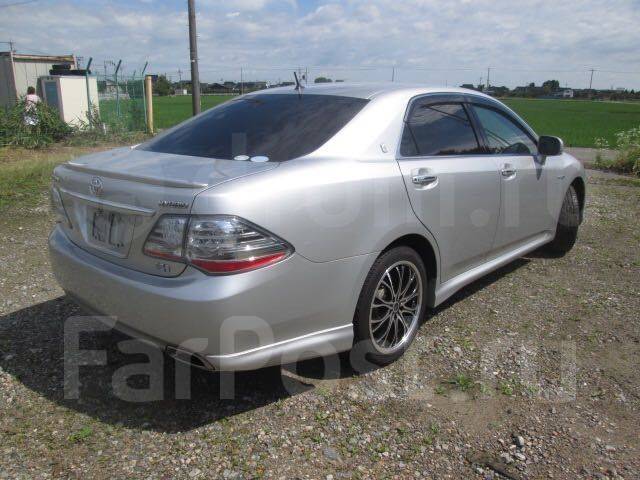 Toyota crown 200
