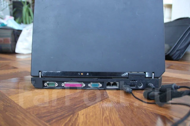 IBM ThinkPad. 14.1", 1,9����, ��� 768 ��, ���� 40���, Bluetooth: 1, ����������� �� 2��. ����