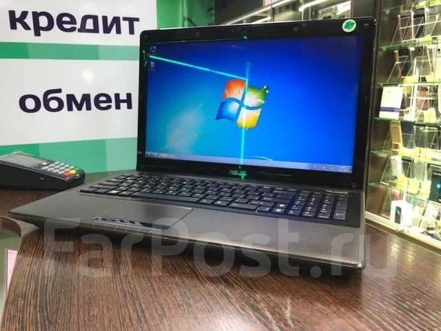Samsung RV513. 15.6", 1,7����, ��� 2048 ��, ���� 320���, WiFi: 1, Bluetooth: 1, ����������� �� 3��. ����