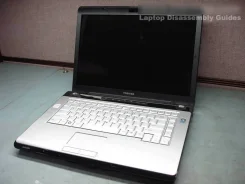 Toshiba Satellite A200. 14.4", 1,7����, ��� 1024 ��, ���� 200���, WiFi