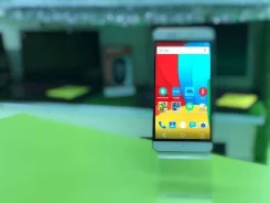 Prestigio Muze A7. �/�
