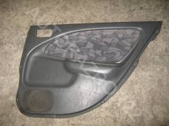 Обшивка двери. Toyota Avensis, AT220, AZT220, CDT220, CT220, ST220, ZZT220