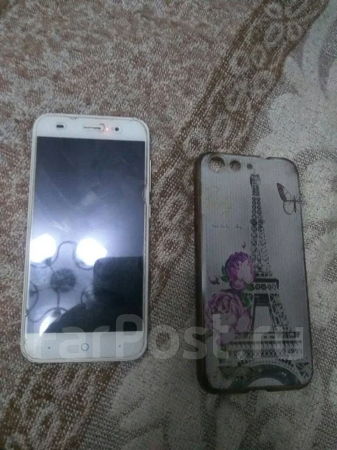 ZTE Blade X7. �/� ����