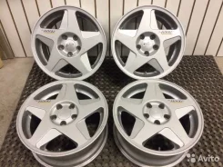 RAYS Versus. 8.5/7.5x17", 5x114.3, ET33/33 ����