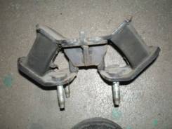 Подушка коробки передач. Toyota: Crown Majesta, Mark II Wagon Blit, Crown, Aristo, Verossa, Mark II, Altezza Lexus IS300, GXE10 Lexus IS200, GXE10 Lex...