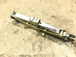 Домкрат Honda Legend. Honda: Accord, Odyssey, Legend, Accord Tourer, FR-V, Edix, Inspire, Stream, Airwave, Freed, Stepwgn, Partner Двигатели: J35Z2, K...