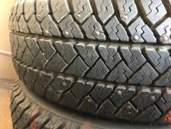 Goodyear. Зимние, шипованные, износ: 5%, 4 шт