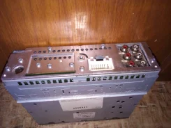 Clarion DB565USB ����