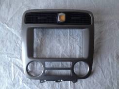 Консоль панели приборов. Honda Stream, RN1, RN2, RN3, RN4 Двигатели: D17A, K20A