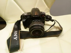 Sony Alpha DSLR-A230 ����