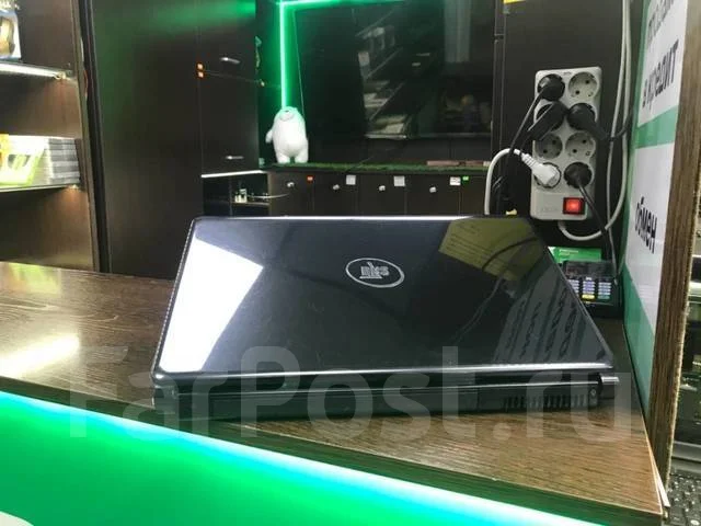 DNS Home 0124000. 15.6", 1,9����, ��� 2048 ��, ���� 320���, WiFi: 1, Bluetooth: 1, ����������� �� 3��. ����