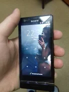 Sony Xperia P. �/�