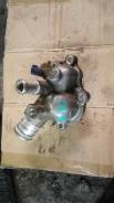 Корпус термостата. Nissan: Teana, Wingroad, Liberty, X-Trail, Presage, Serena, Bassara, Avenir, Primera, AD, Prairie Двигатели: QR20DE, QR25DE