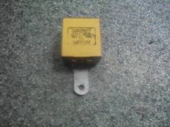 Блок управления стеклоочистителей Toyota Carib AE95 85940-12030