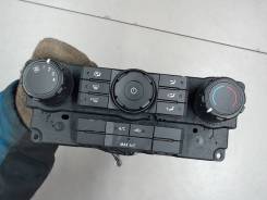 Переключатель отопителя (печки) Mazda Tribute 2008-