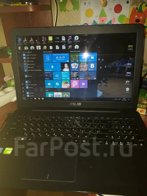 Asus X550. 15.6", WiFi: 1, Bluetooth: 1 ����
