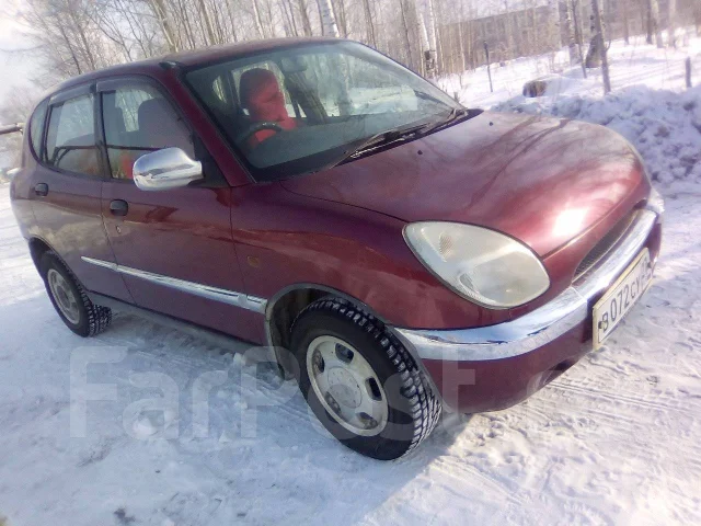Daihatsu Storia. �������, ��������, 1.0 (44��.�.), ������, 204 000����. �� ����