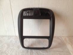 Консоль панели приборов. Mazda Demio, DW3W, DW5W Двигатели: B3E, B3ME, B5E, B5ME
