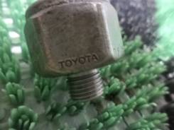 Датчик детонации. Toyota: Platz, Corona, Crown, Vios, Verossa, Avensis, WiLL Vi, Sprinter Trueno, Corolla, Sequoia, Yaris Verso, Altezza, Tundra, Raum...