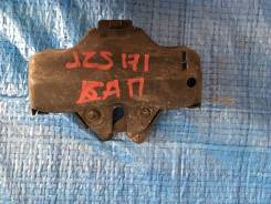 Замок капота. Toyota Crown Majesta, JKS175, JZS171, JZS175, JZS177, JZS179, UZS171, UZS173, UZS175 Toyota Crown, JKS175, JZS171, JZS171W, JZS175, JZS1...
