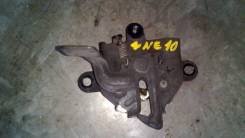 Замок капота. Toyota Wish, ZNE10, ZNE10G Двигатель 1ZZFE