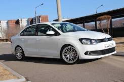 Rotiform. 8.0x17", 5x100.00, ET35, ЦО 73,1 мм.