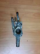 Корпус термостата. Nissan: Bluebird, Wingroad, Primera Camino, Bluebird Sylphy, Tino, Expert, Sentra, Avenir, Pulsar, AD, Sunny, Almera Двигатели: QG1...