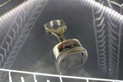 Поршень с шатуном Honda