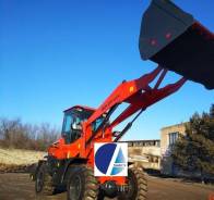 Molot 300M. Высота погрузки 5,4 м! Погрузчик . Лизинг/кредит, 2 500 кг., Дизельный, 2,00 куб. м.