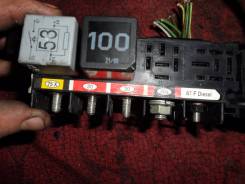 Блок реле. Volkswagen Golf, 1E7, 1J1, 1J5 Двигатели: AAM, ADZ, AEH, AFN, AFT, AGG, AGN, AGP, AGR, AGU, AGZ, AHF, AHU, AHW, AJM, AKL, AKQ, AKR, AKS, AL...