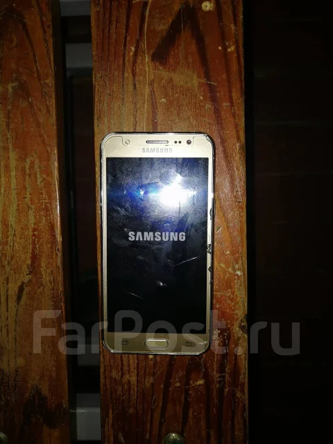 Samsung Galaxy J5. �/� ����