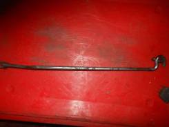 Упор капота. Nissan: Hardbody, King Cab, Maxima, Lucino, NX-Coupe, NP300, Almera, Cedric, Silvia, Bluebird Sylphy, Cherry, Vanette Serena, 300ZX, Cima...