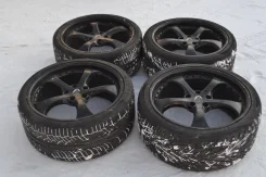 Techart. 10.5x22", 5x130, ET61 ����