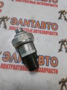 Датчик давления фреона. Toyota: Windom, Platz, Lite Ace, Corona, Avensis, Corolla, Tercel, Probox, Altezza, Yaris Verso, Dyna, Raum, Vista, Echo Verso...
