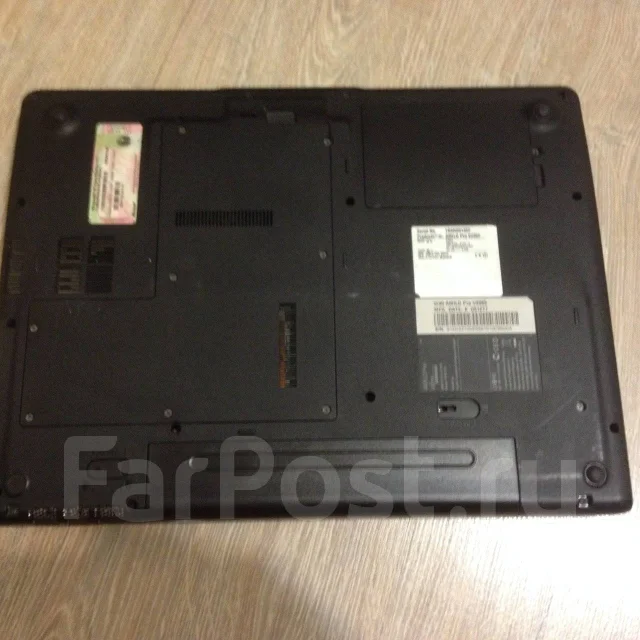 Fujitsu Amilo Pro V2065. 15.4", 1,7����, ��� 512 ��, ���� 55���, ����������� �� 3��. ����