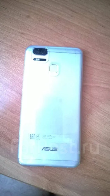 Asus ZenFone 3 Zoom. �/� ����