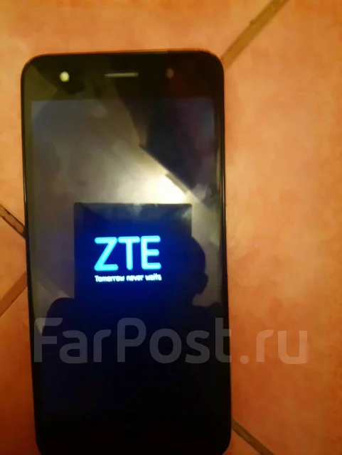 ZTE Blade V7 Lite. �/� ����