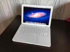 Apple MacBook 13 2009 Late MC207. 13", ��� 2048 ��, WiFi, Bluetooth ����