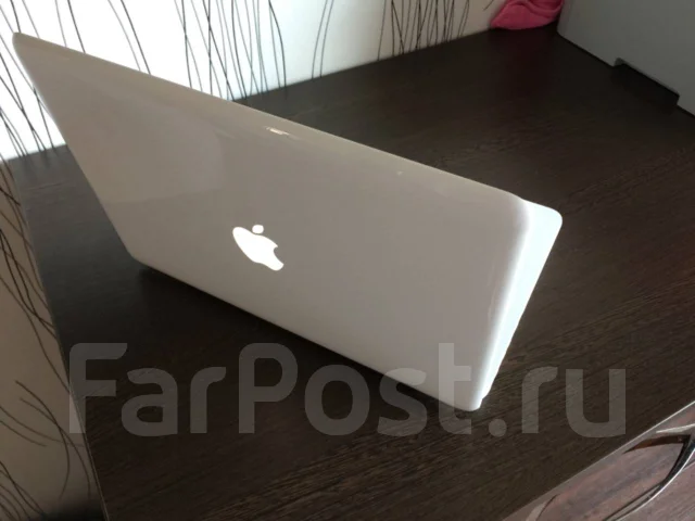 Apple MacBook 13 2009 Late MC207. 13", ��� 2048 ��, WiFi: 1, Bluetooth: 1 ����
