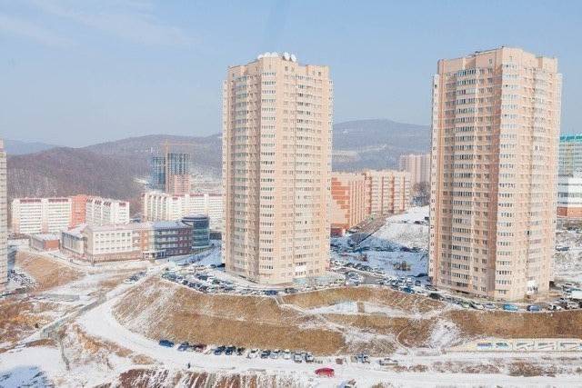 Адмирала горшкова 79 владивосток. Снеговая падь владивосток 2010. Спорткомплекс снеговая падь. Улица филиппова снеговая падь владивосток. Адмирала горшкова 79.