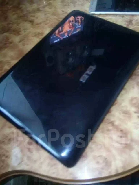 Asus Eee PC 1005. WiFi: 1, Bluetooth: 1, ����������� �� 6��. ����