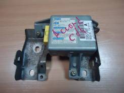 Блок управления airbag. Honda Accord, CF3, CF4, CF5, CF6, CF7, CH9, CL1, CL2, CL3, CG9, CG7, CF8, CG3, CL4, CH6, CH1, CG5, CH5, CH7, CG8 Honda Torneo...
